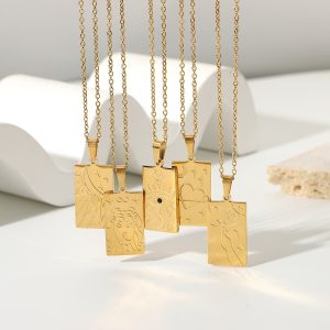 Square Amulet Enamel Pendant Necklace | Premium Gilded Jewelry